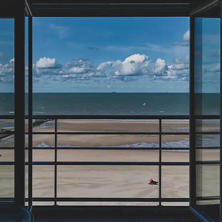Lägenhet Knappe Met Subliem Zeezicht! Oostende