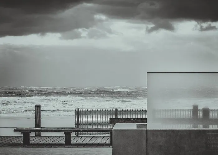 Knappe Met Subliem Zeezicht!