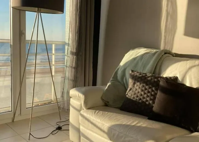 Knappe Met Subliem Zeezicht!